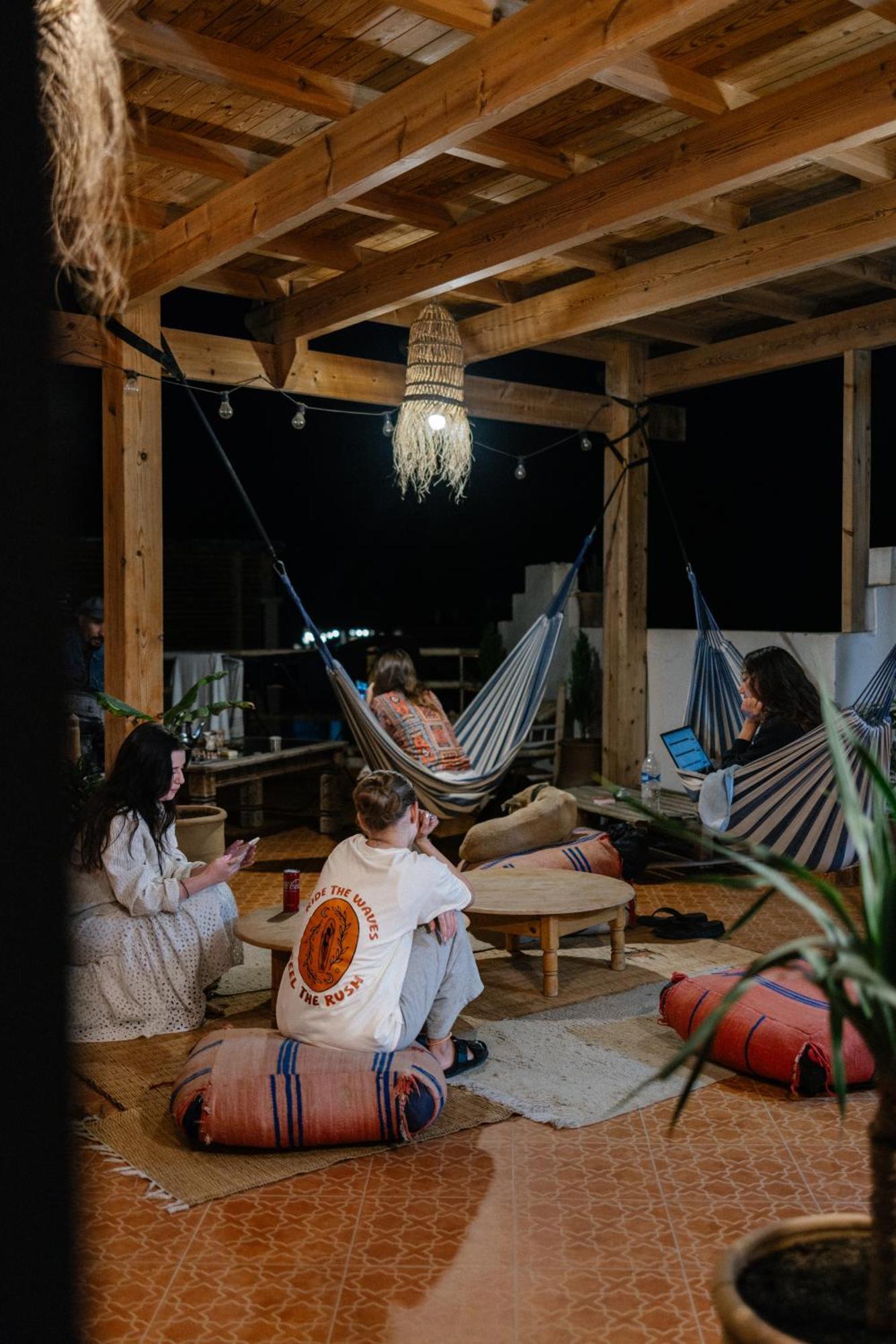 Arima Surf House Hostel Tamraght Екстериор снимка